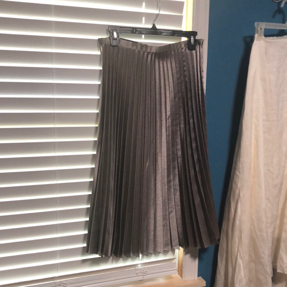 Banana Republic Pleated Midi